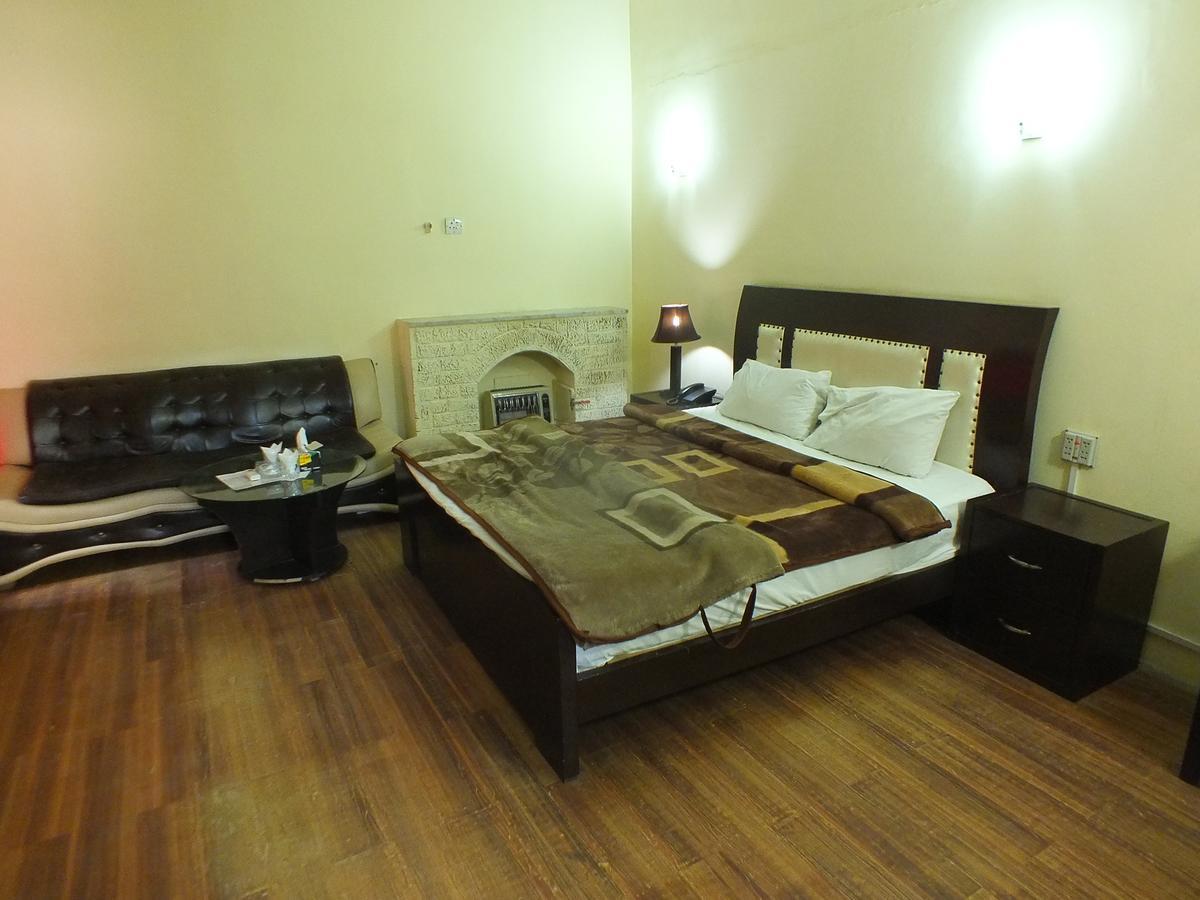 Capetown Guest House Islamabad Bagian luar foto