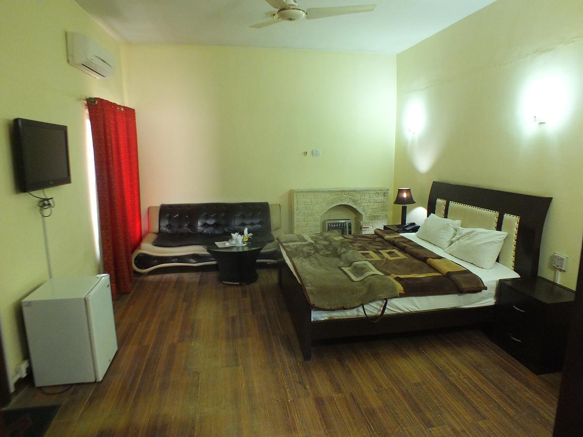 Capetown Guest House Islamabad Bagian luar foto