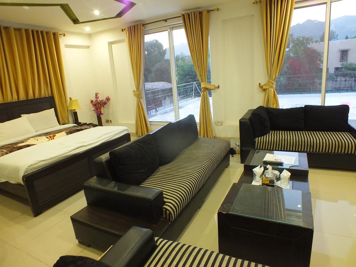 Capetown Guest House Islamabad Bagian luar foto