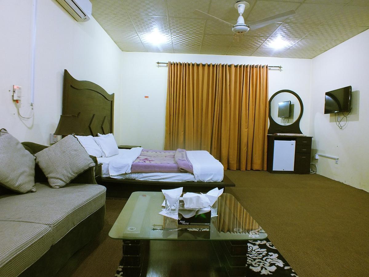 Capetown Guest House Islamabad Bagian luar foto
