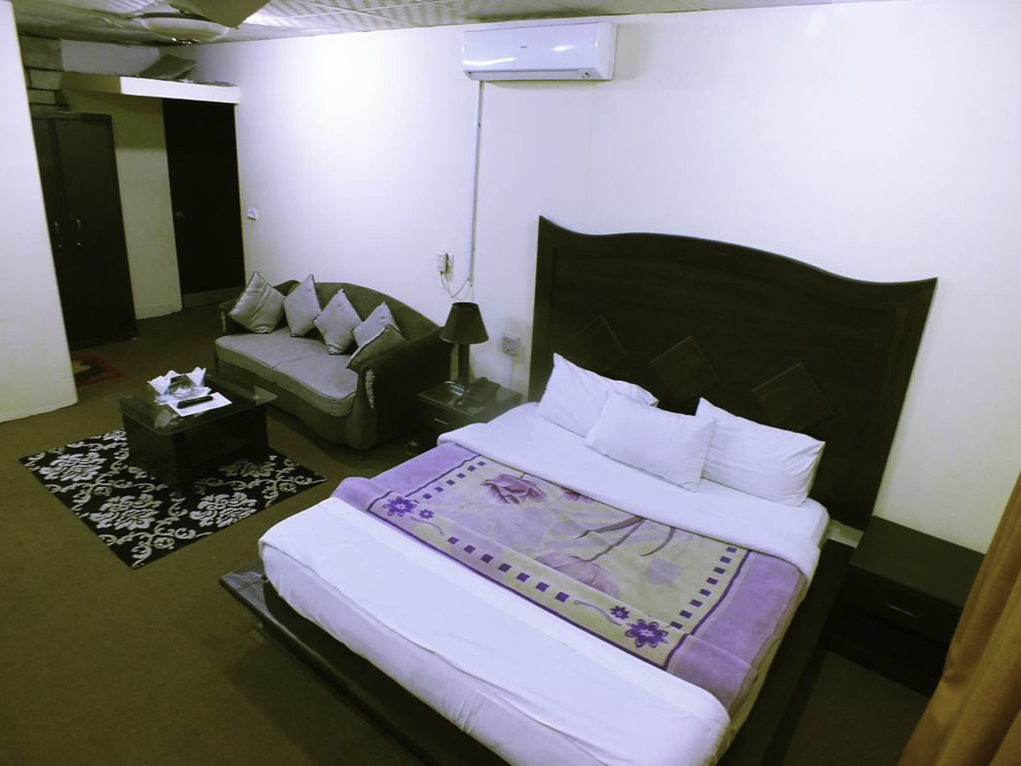 Capetown Guest House Islamabad Bagian luar foto